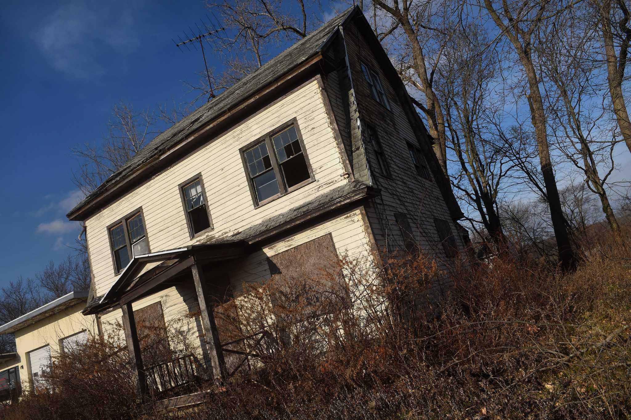 Branford's new ordinance will address blight, but with compassion - Vimarsana News