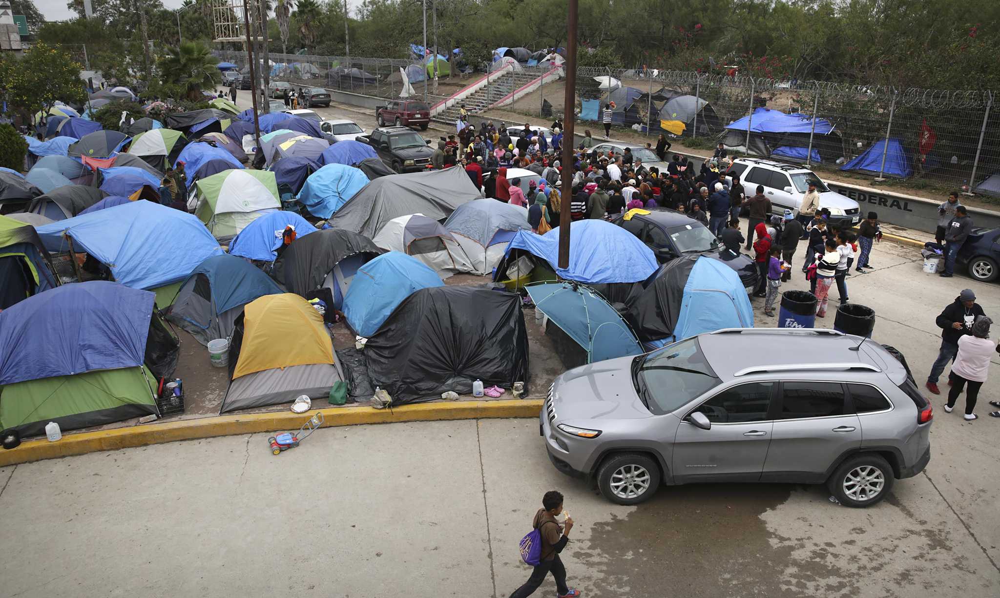 Your Turn, Jan. 8: We should help asylum-seekers living in Mexico. - Vimarsana News