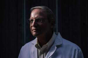 Why UCSF’s Bob Wachter says COVID variant BA.5 is ‘a different beast’