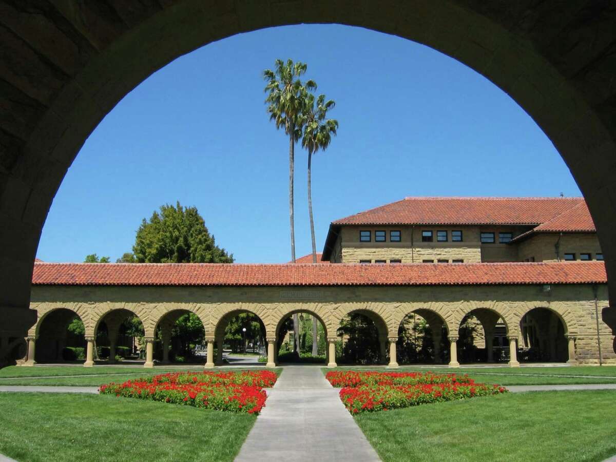 Stanford University has put off the start of most in-person undergraduate classes for a third week after nearly 400 students and 300 faculty and staff tested positive for COVID this week. The university resumed classes online this week but students have been allowed to return to campus.