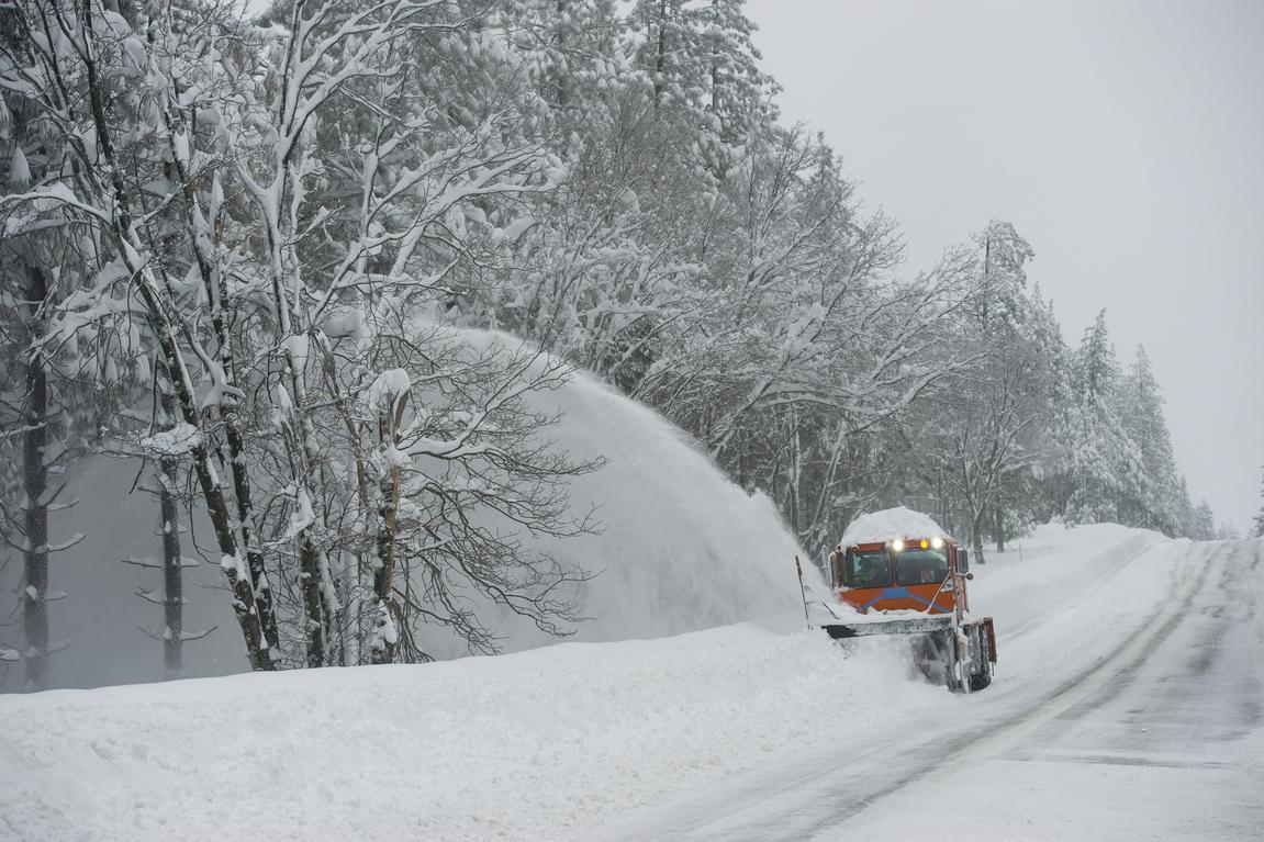 December snow storms buried Nevada County. A week into the new year thousands still don't have power - Vimarsana News