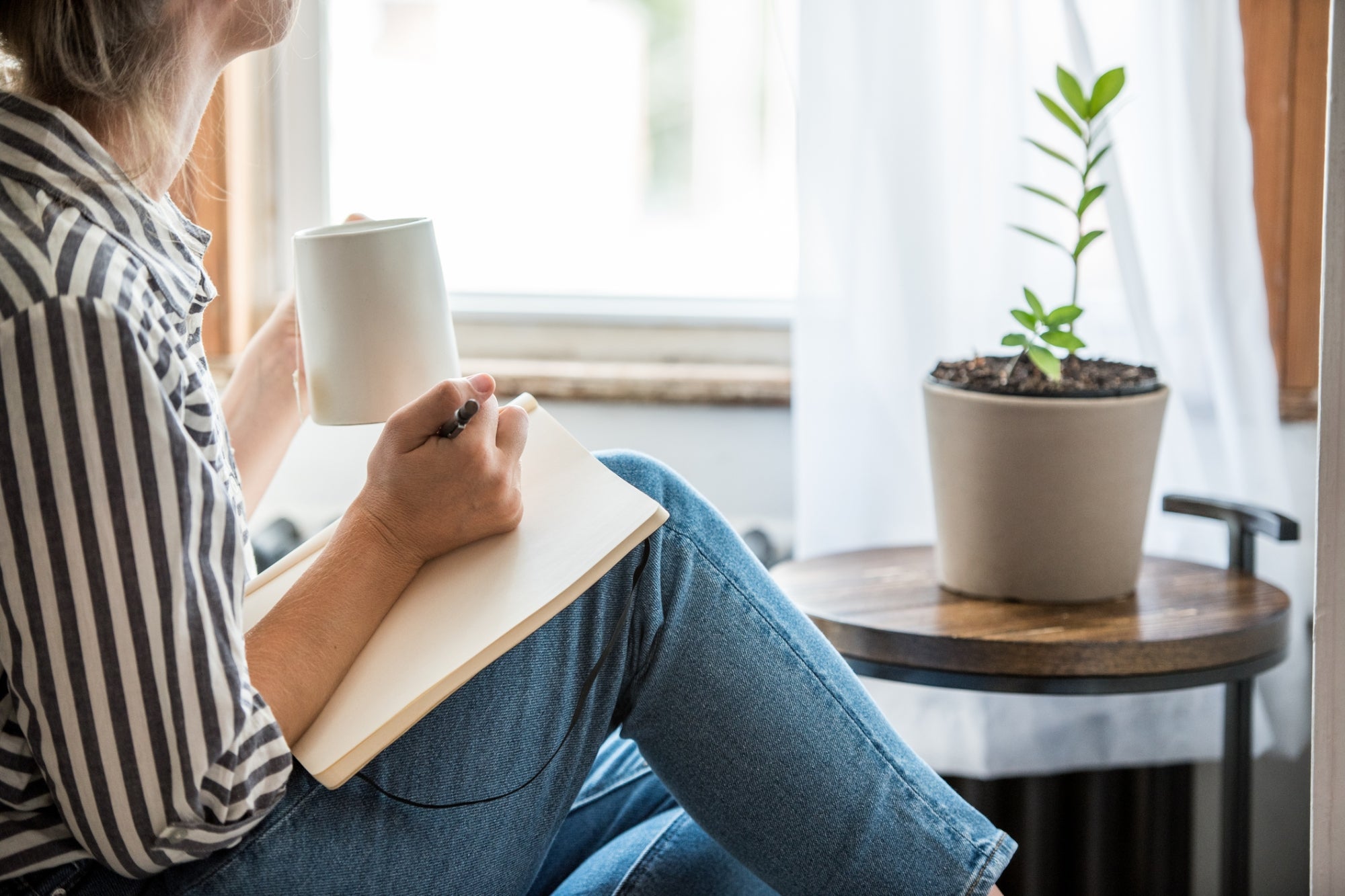 5 Critical Reasons to Stop Procrastinating and Write Your Book Now - Vimarsana News