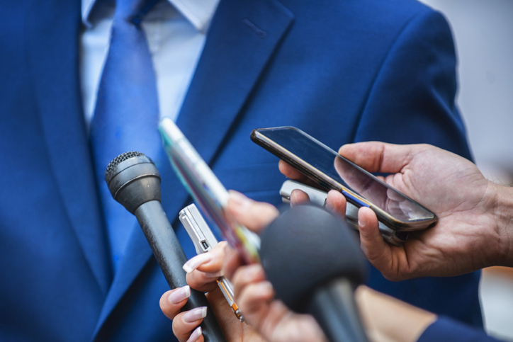 Commentary: Llewellyn King — Journalists begin to take a stand - Vimarsana News