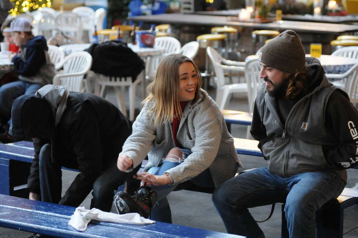 Ice rink brings new blade runners to Grafton