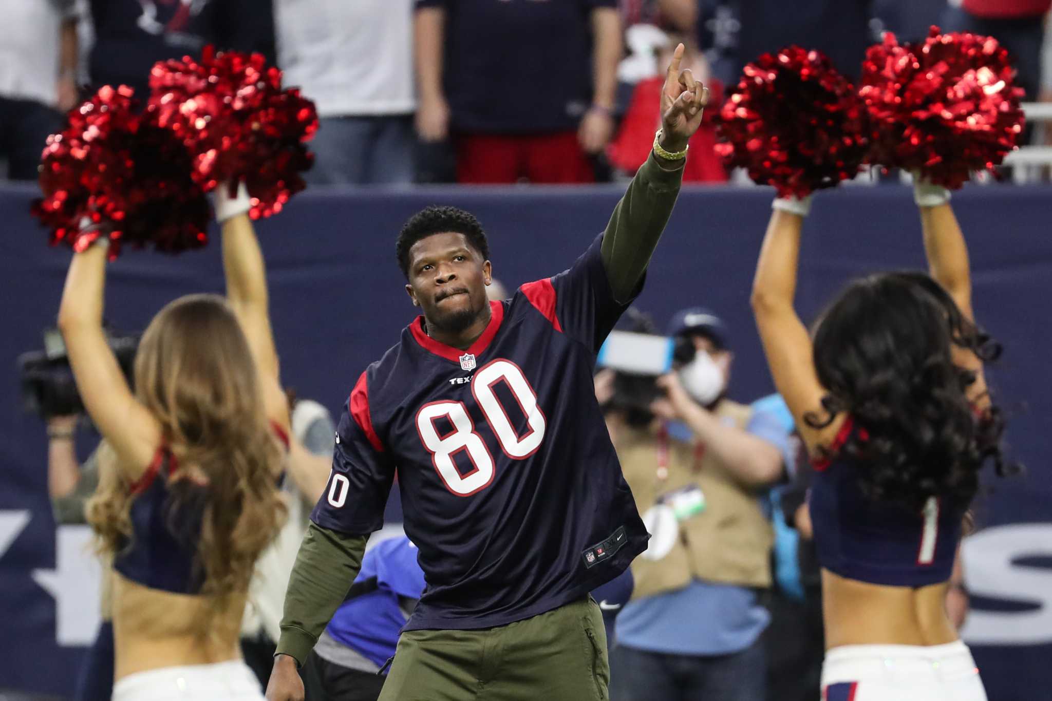 Former Houston Texans WR Andre Johnson has been named a finalist for the Pro  Football Hall of Fame for the second consecutive year.