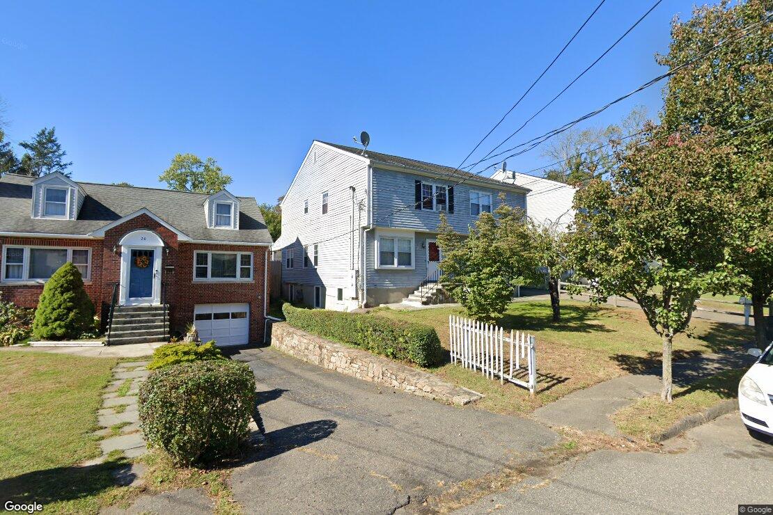 Duplex in Norwalk sells for 560,000