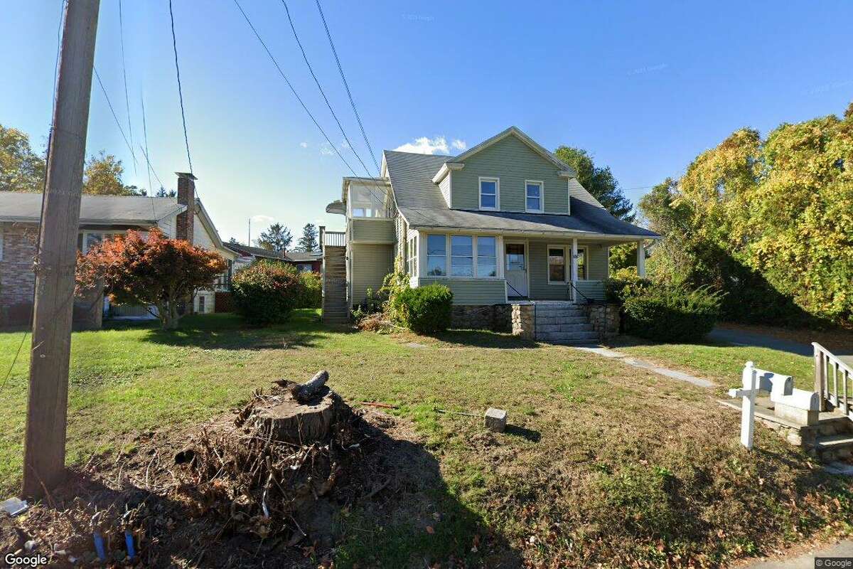 Duplex sells for 249,900 in Waterford
