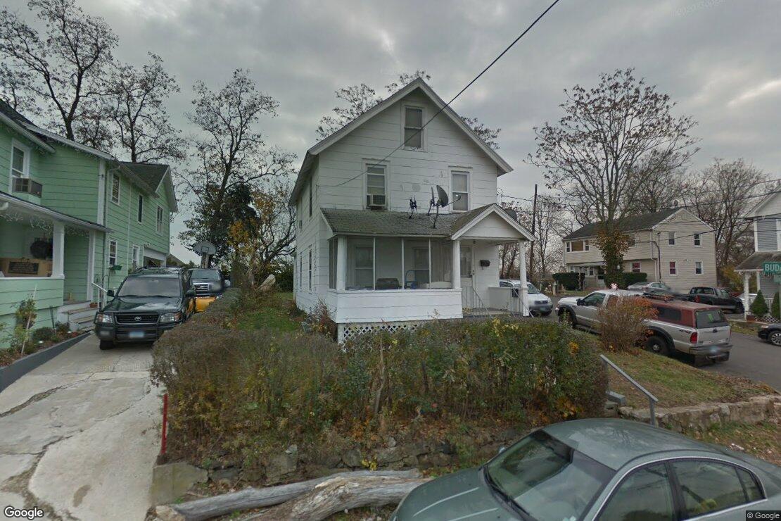 Duplex Sells In Norwalk For $300,000