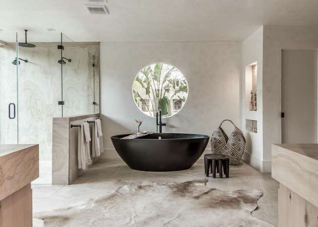 Story photo for Here are the most beautiful bathrooms in Houston.