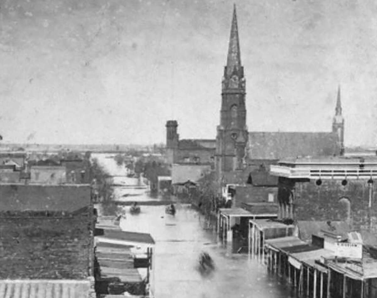 Flooding is seen in Yuba County during the 1860s. 