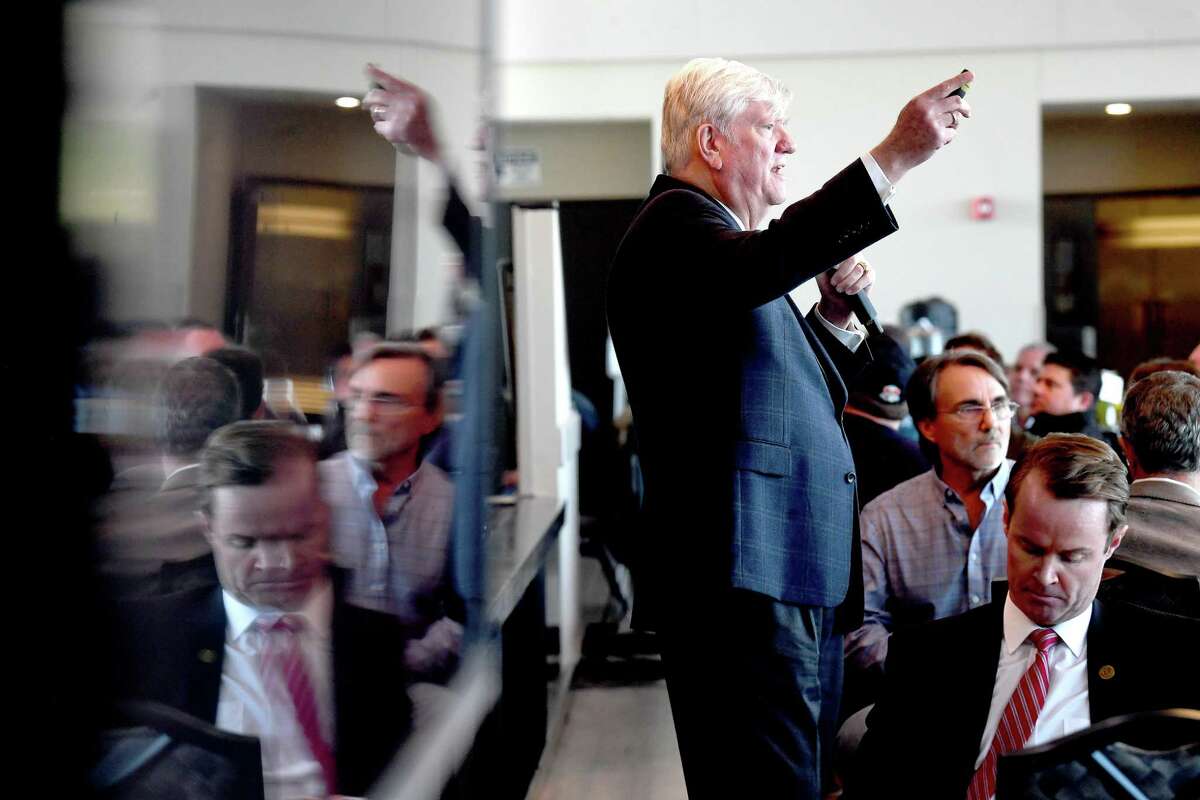 Indicators giving mixed signals on SE Texas’ economic future