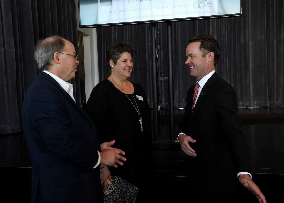 Indicators giving mixed signals on SE Texas’ economic future