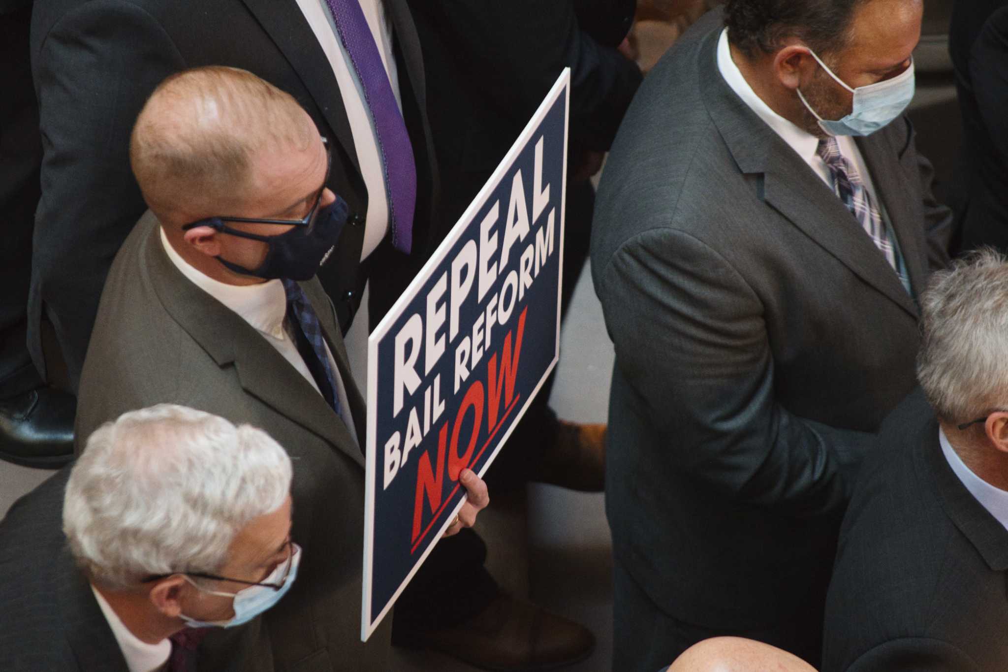 GOP questions state's bail data; updated data show 2% of bail offenses led to rearrests on violent felonies - Vimarsana News