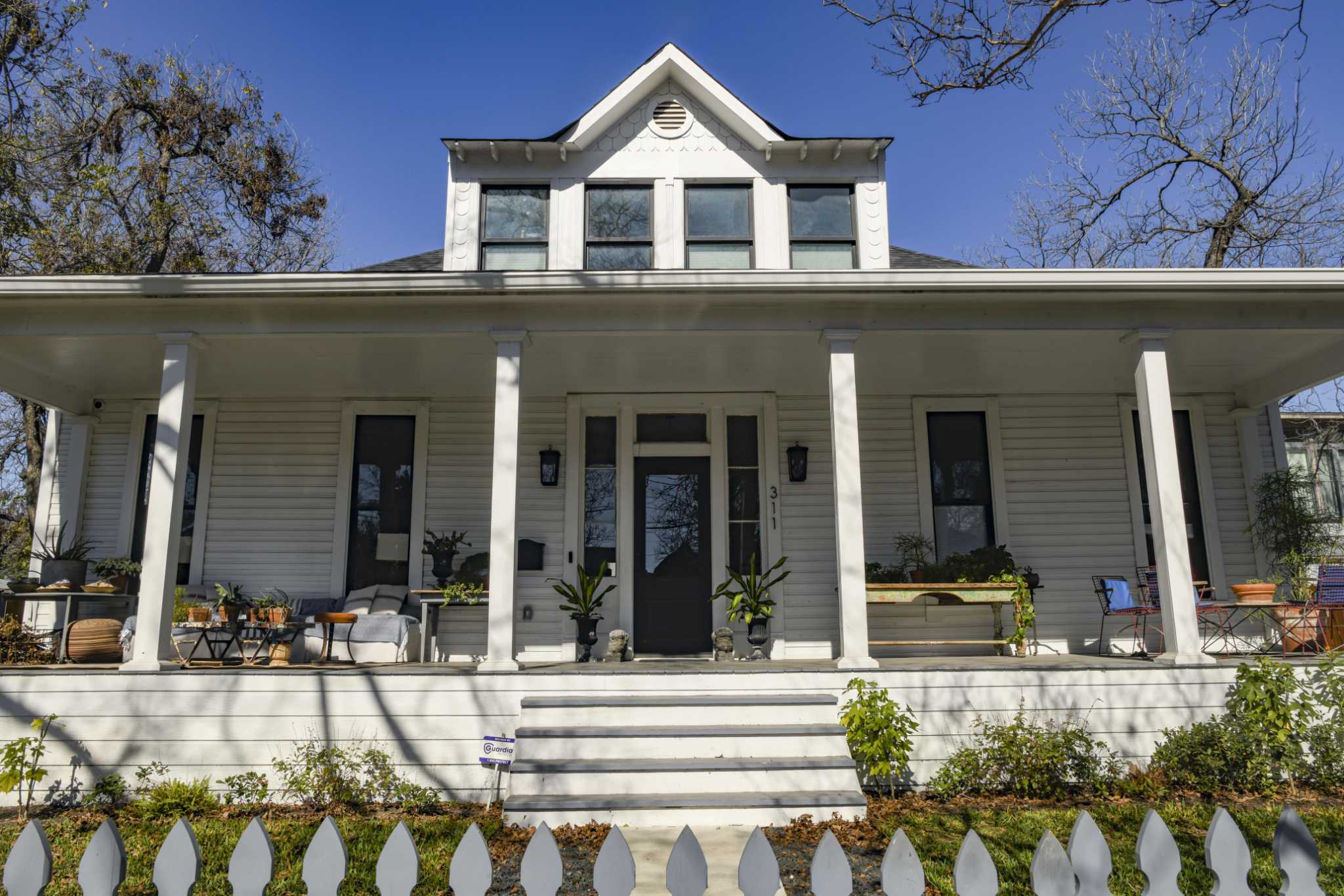 Historic King William fixer-upper home renovation used a twin house in Alamo Heights as a guide - Vimarsana News