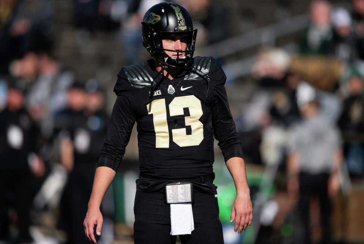 Jack Plummer threw for for 864 yards with seven touchdowns and no interceptions for Purdue in 2021 but lost the job after four games to Aidan O’Connell.