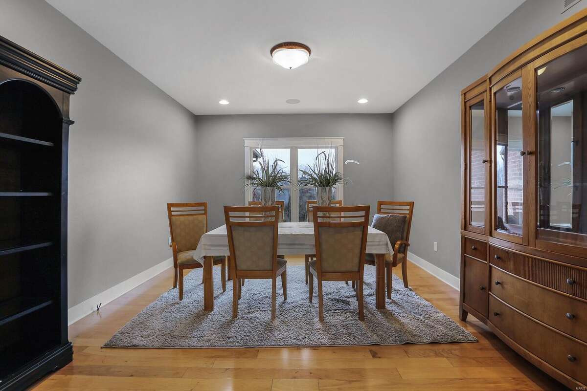 A photo of the home at 61 Stagecoach Lane, Troy, Ill.