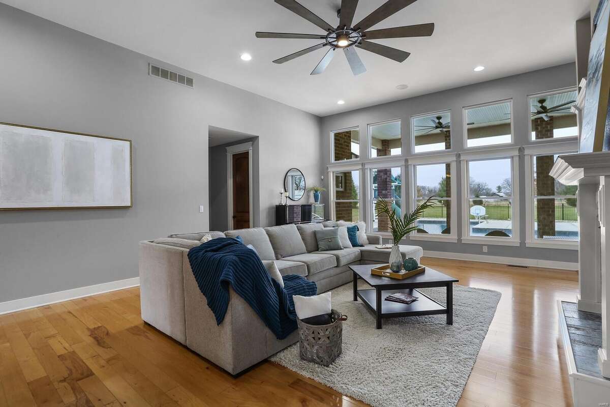 A photo of the home at 61 Stagecoach Lane, Troy, Ill.