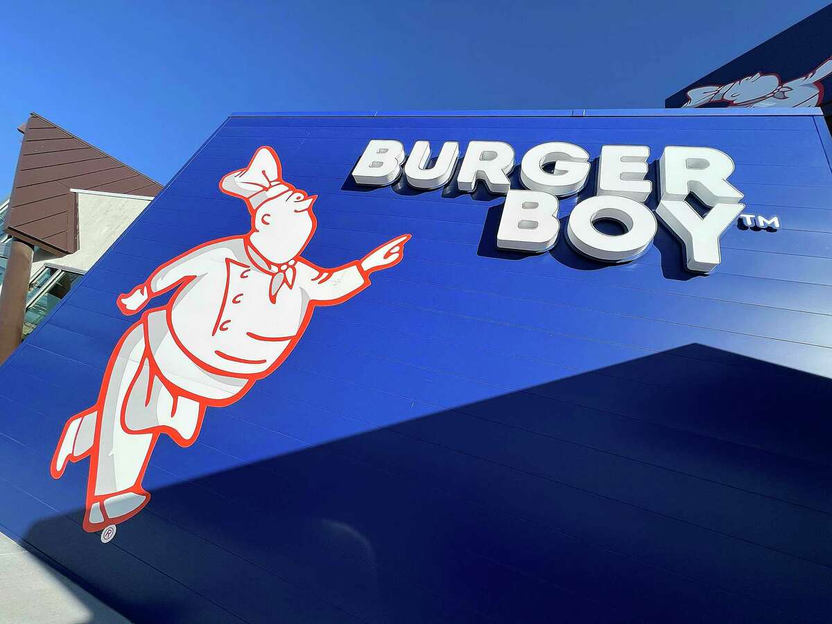 Whataburger vs. Burger Boy A San Antonio burger showdown to decide who