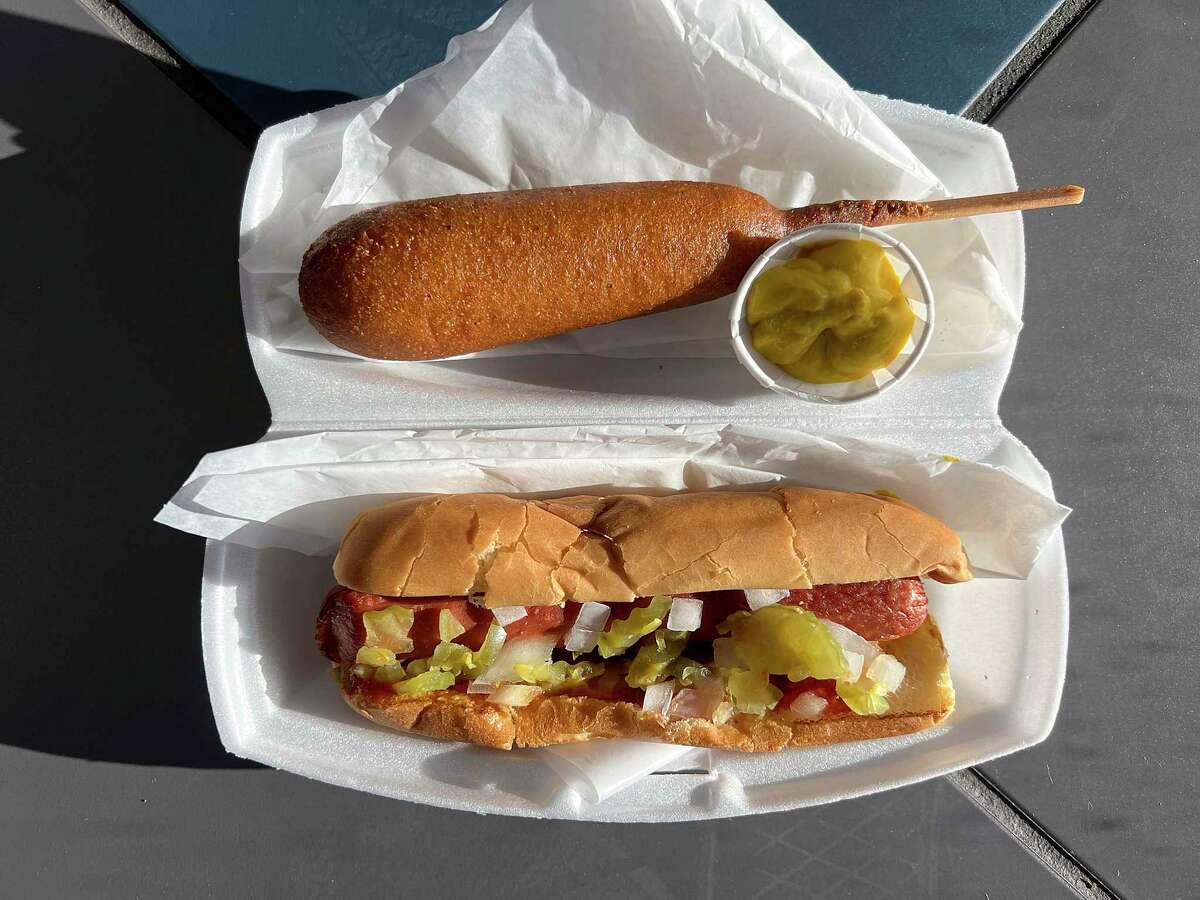 Whataburger vs. Burger Boy A San Antonio burger showdown to decide who