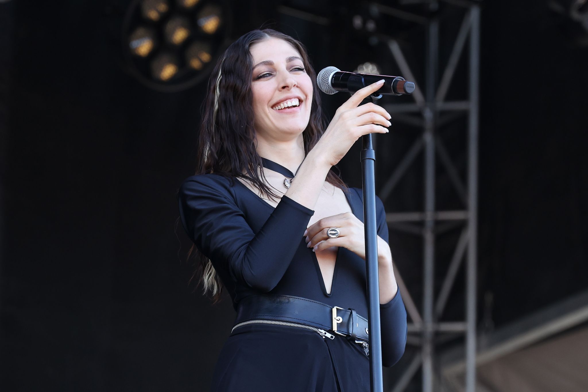 CT musician Caroline Polachek to open for Dua Lipa and perform at Coachella this year - Vimarsana News