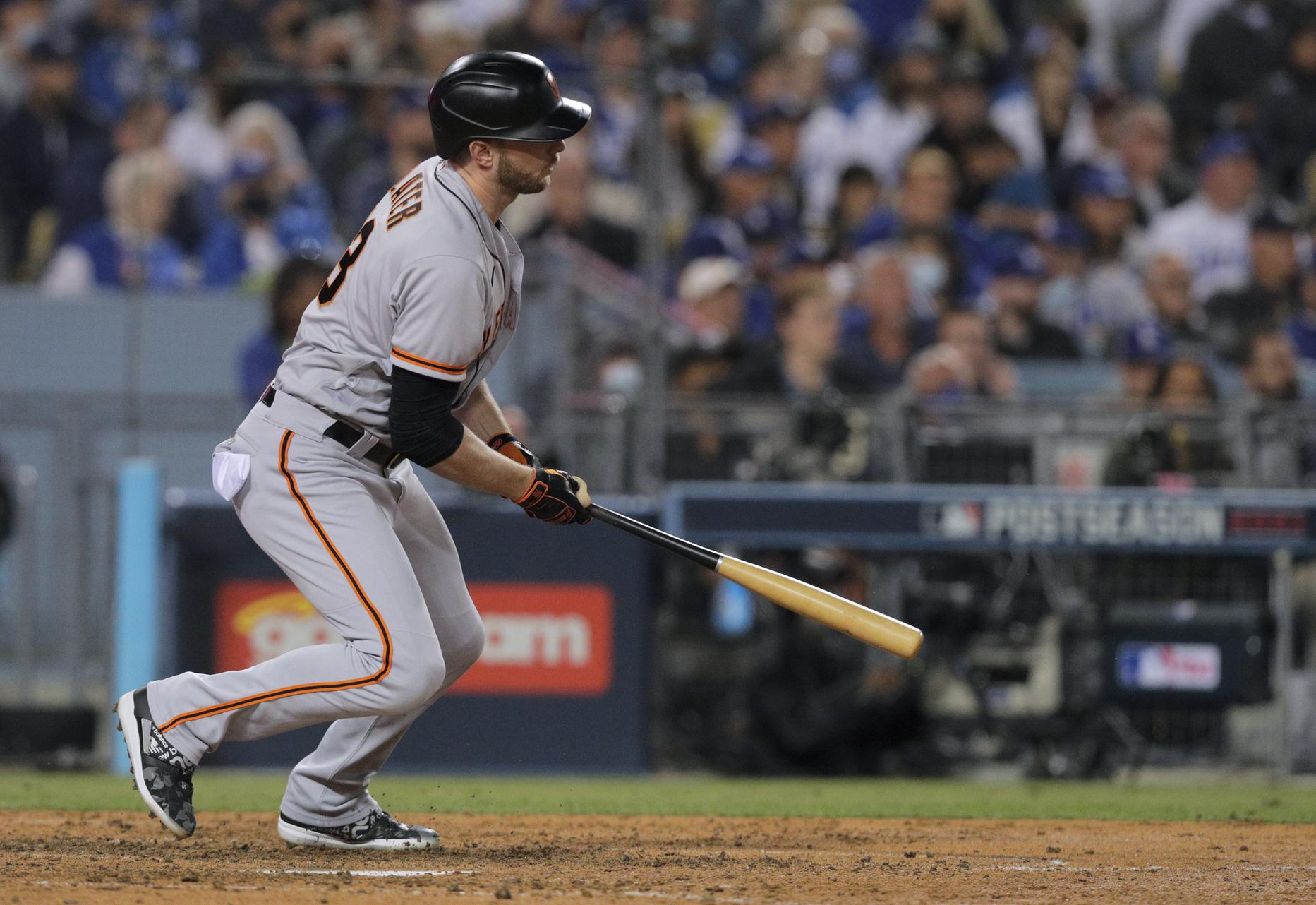 SF Giants: 2 key OF sign contracts, avoid arbitration