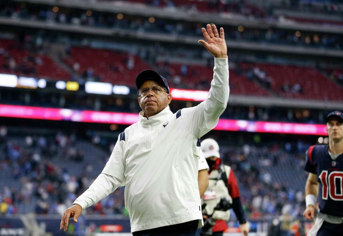 David Culley, waving to fans after beating the Chargers, remained up beat all season in what turned out to be his only year as head coach.