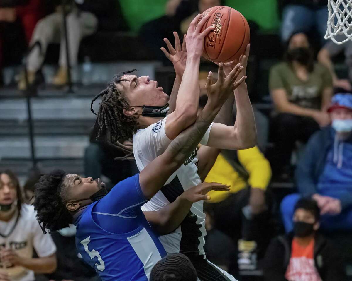 Green Tech Boys Basketball Bears Down In Third Quarter Tops Middletown green-tech-boys-basketball-bears-down-in-third-quarter-tops-middletown