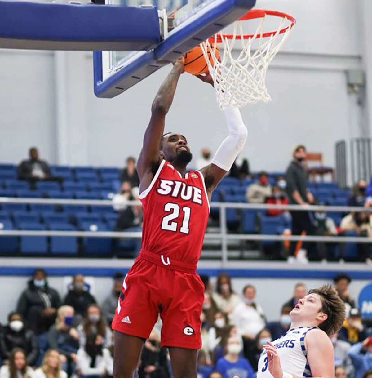 SIUE's Shaun Doss Jr. (21) goes up to score in Thursday's win over Eastern Illinois at Lantz Arena in Charleston.