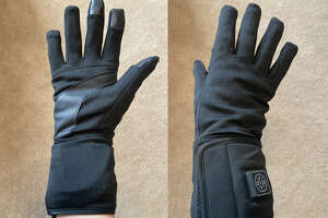The heated liners portion of the gloves.