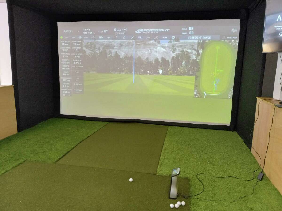 Here’s where to play virtual or mini golf in Connecticut