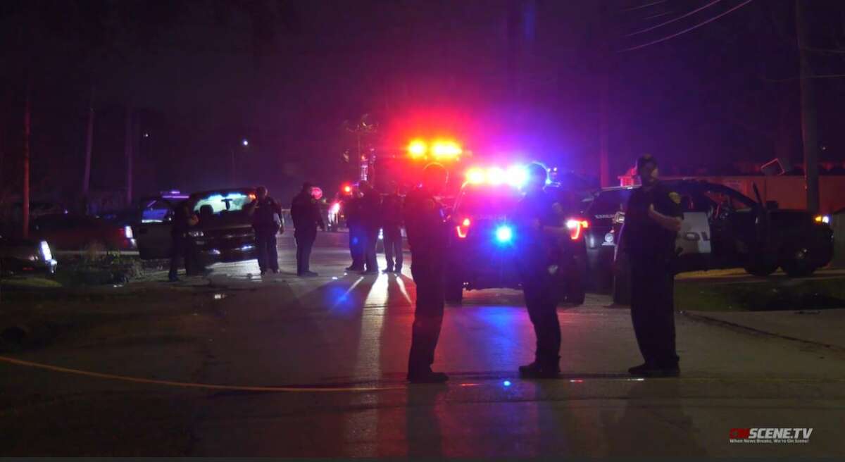 Sunnyside shooting kills 1, leaves 2 injured