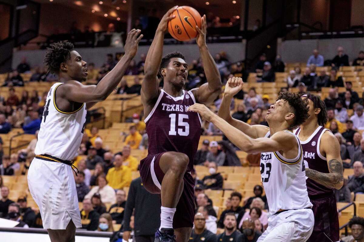 Henry Coleman’s bruising presence a big part of Texas A&M’s 40 SEC start