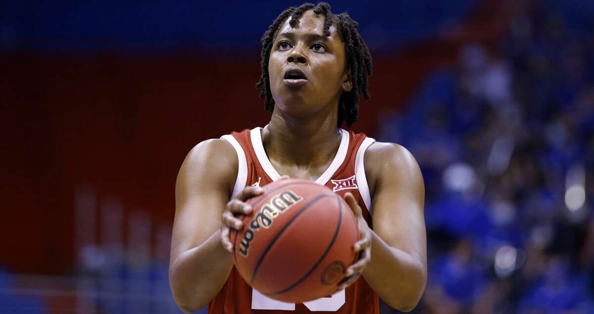 Oklahoma guard Madi Williams during an NCAA college basketball game on Saturday, Jan. 8, 2022 in Lawrence, Kan. (AP Photo/Colin E. Braley)
