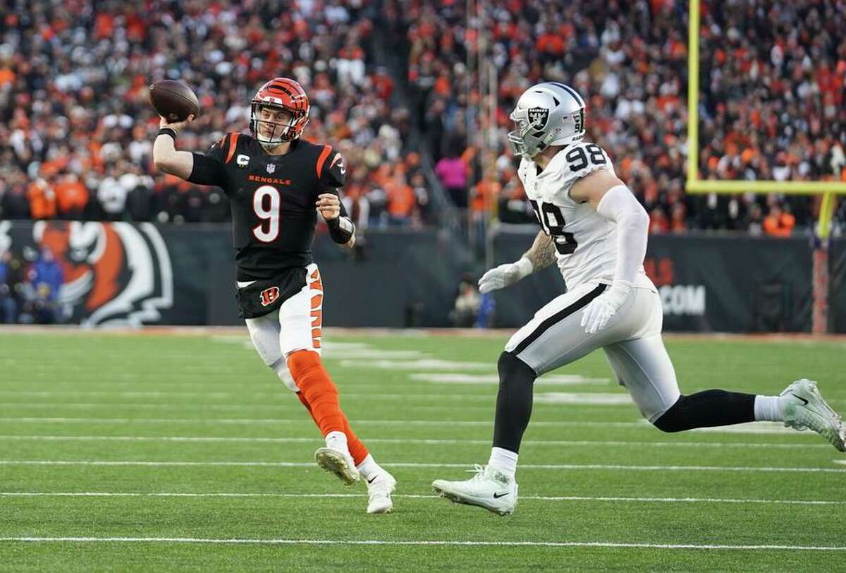 Bengals hold on, finally win in playoffs, 26-19 over Raiders – The Denver  Post
