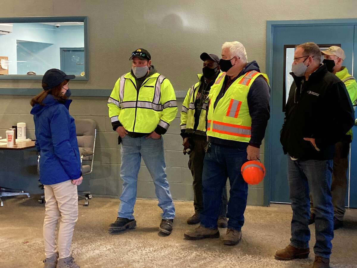 Gov. Kathy Hochul visited state Department of Transportation staff in Latham on Sunday, Jan. 16, 2022 ahead of a winter storm.