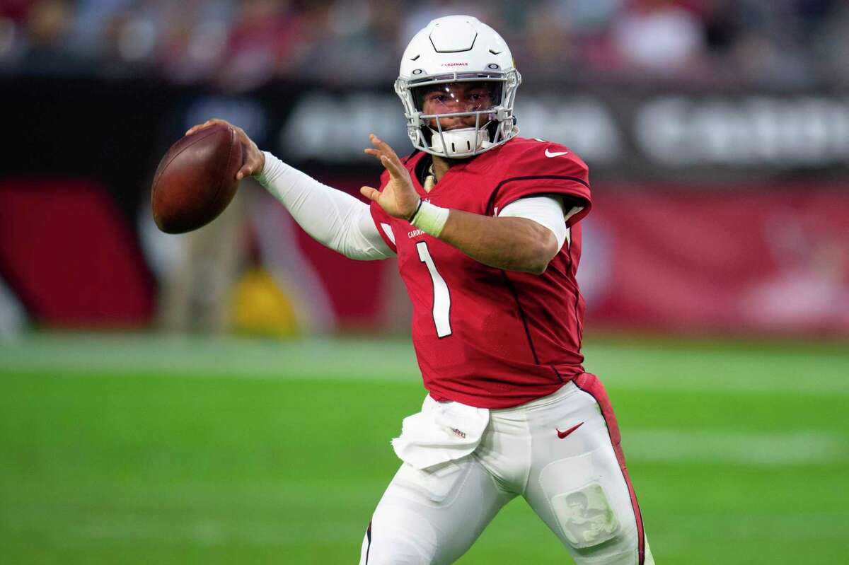 Quarterback Kyler Murray and the Cardinals meet the Rams in a wild-card playoff game in Southern California at 5:15 p.m. Monday (Channel 7, Channel 10, ESPN, ESPN2/104.5, 680).
