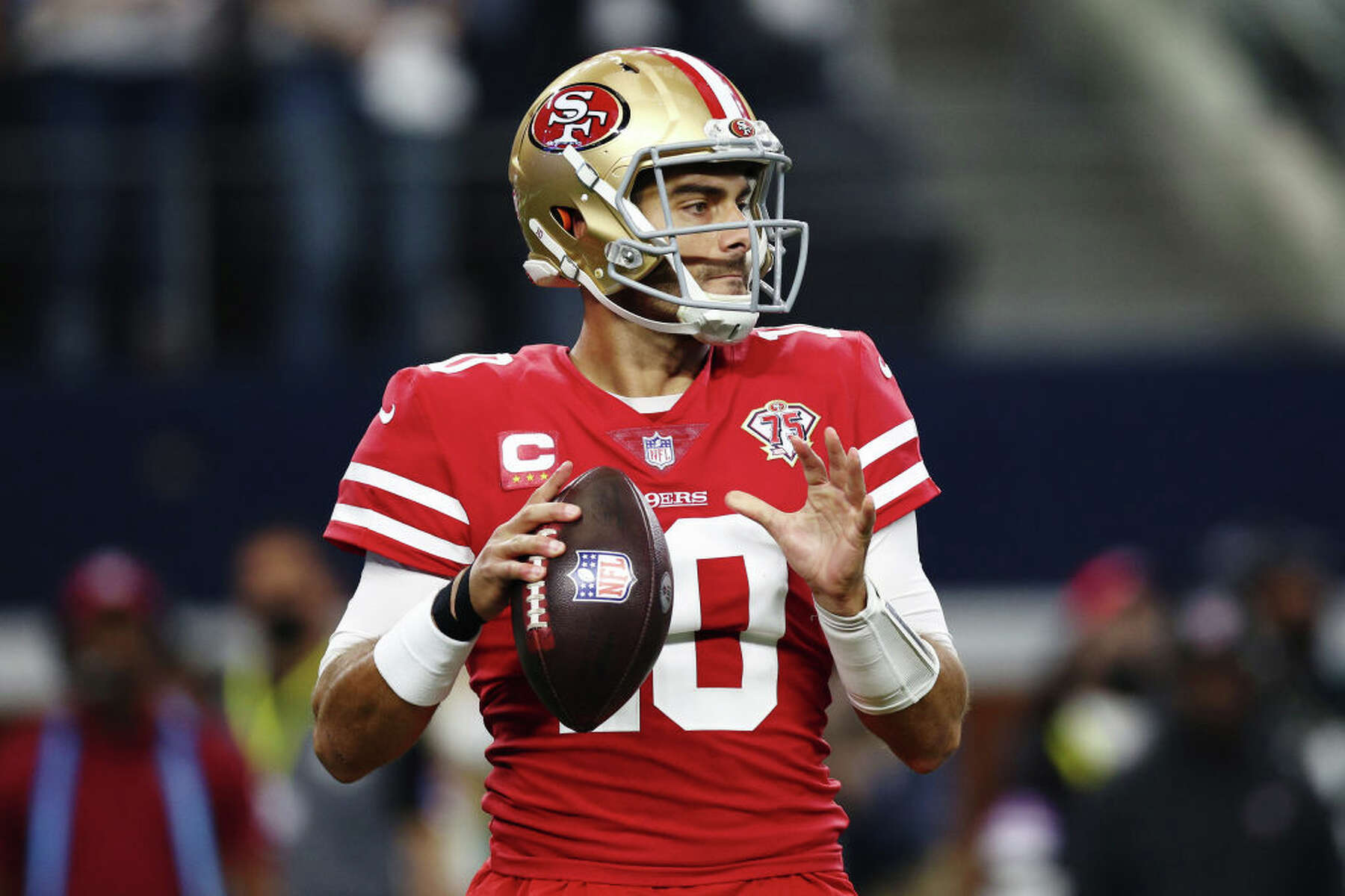 Jimmy Garoppolo, 49ers hang on as time runs out on Cowboys - The Boston  Globe