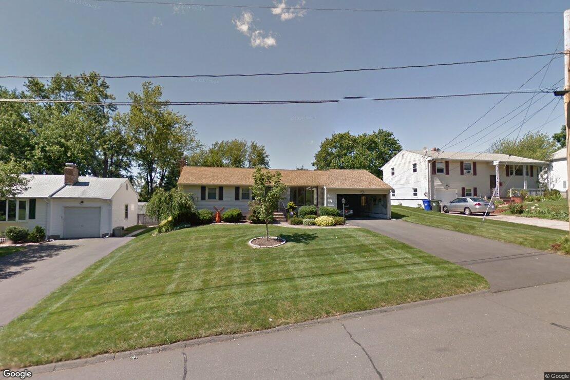 How much did the 10 most expensive homes sell for in Newington in the