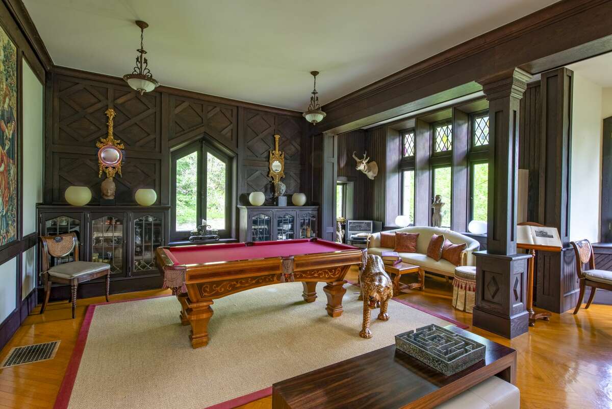 The living room in the home on 205 Litchfield Road in Norfolk, Conn., which was designed by architect Alfredo Taylor.