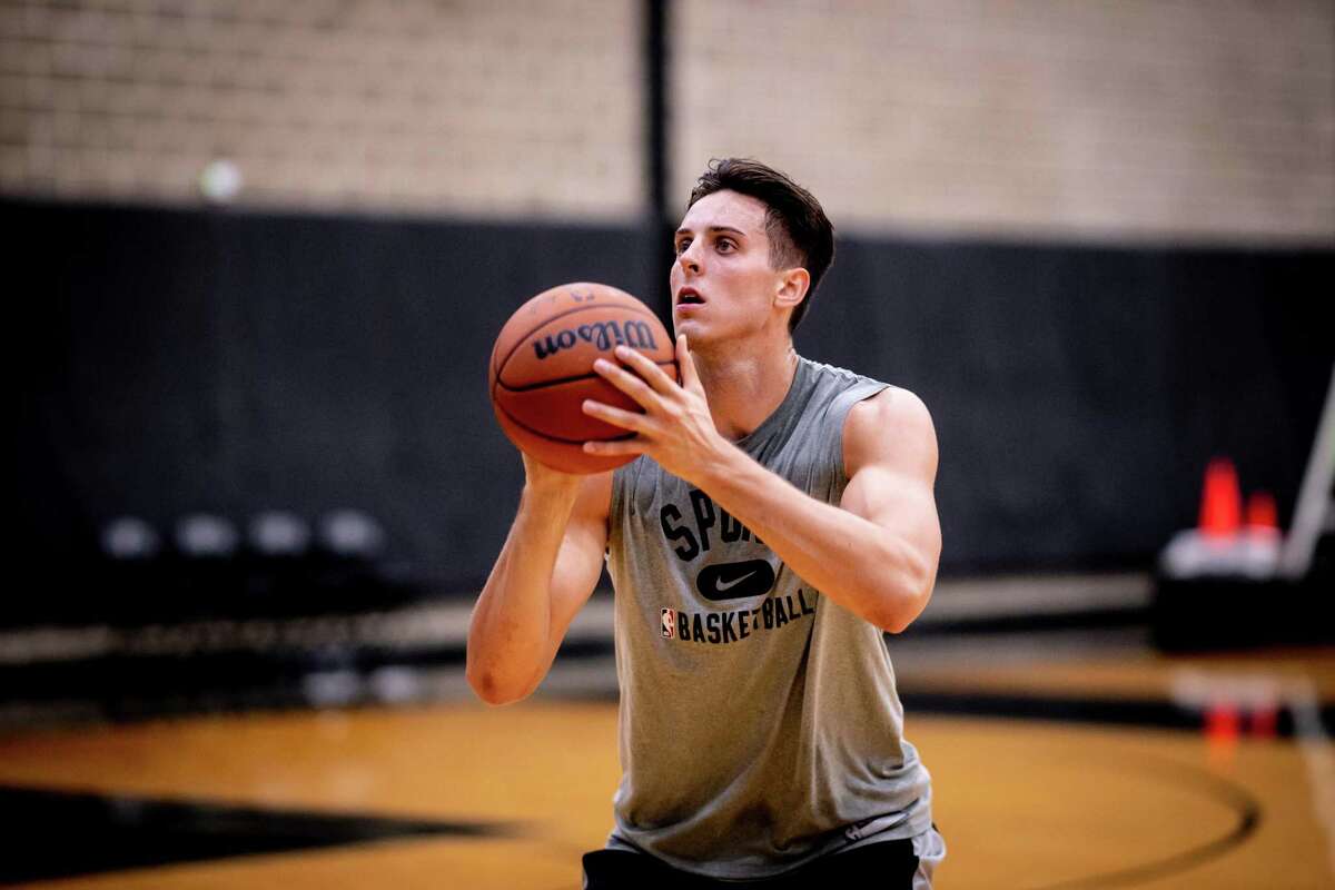 Zach Collins agrees to $35 million contract extension with Spurs through  2025-26 season