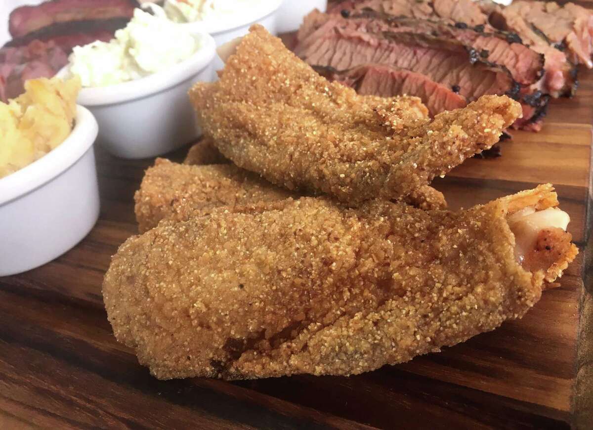 Floresville barbecue restaurant Two Sawers BBQ will close Saturday