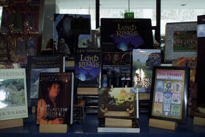 The original novel trilogy  “The Lord of the Rings”  is only a fraction of the entire history of Middle Earth 