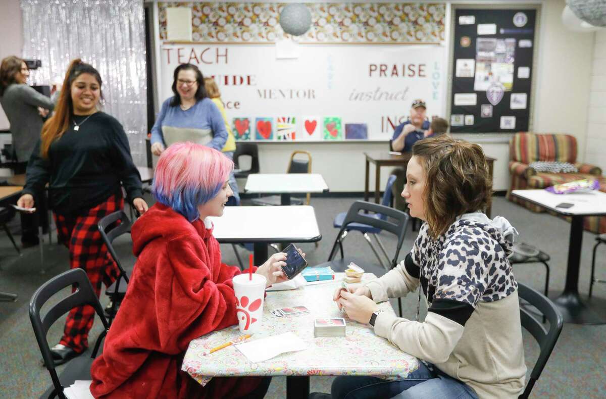 Willis ISD mentoring program helps students navigate life