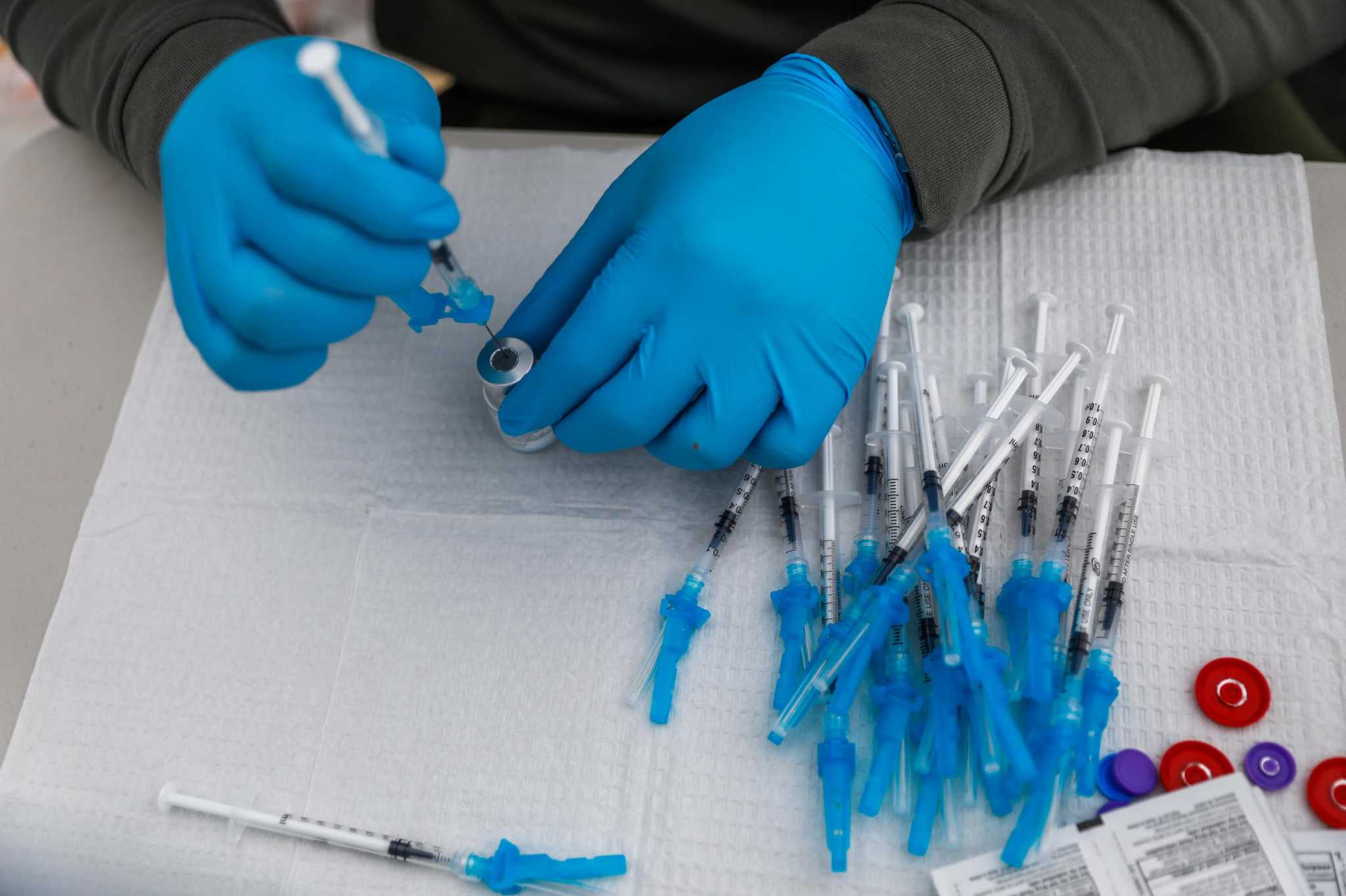 Bay Area COVID surge tops levels in early 2021 but far fewer hospitalized – San Francisco Chronicle