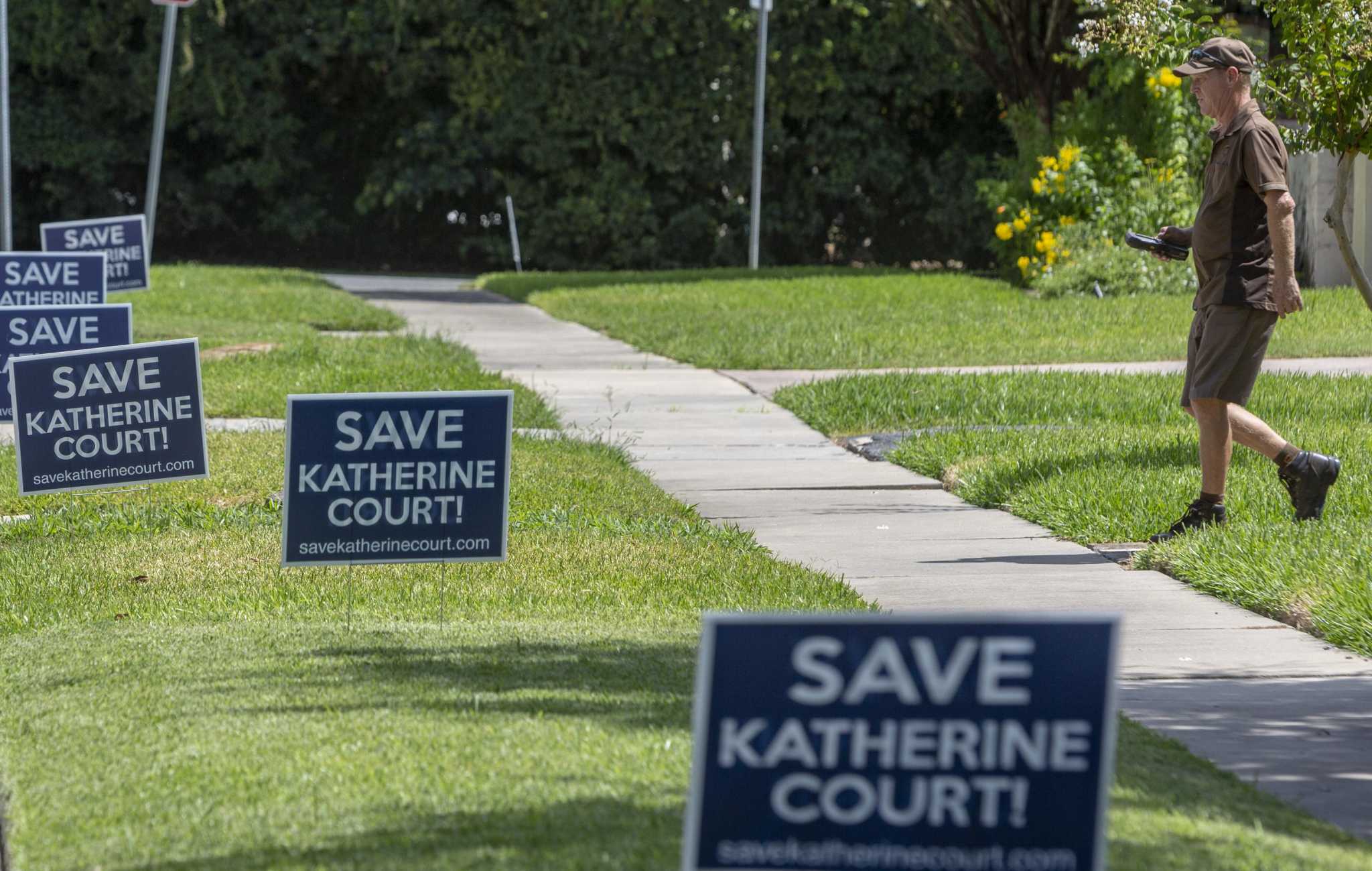 Katherine Court residents sue Alamo Heights, Board of Adjustment amid
