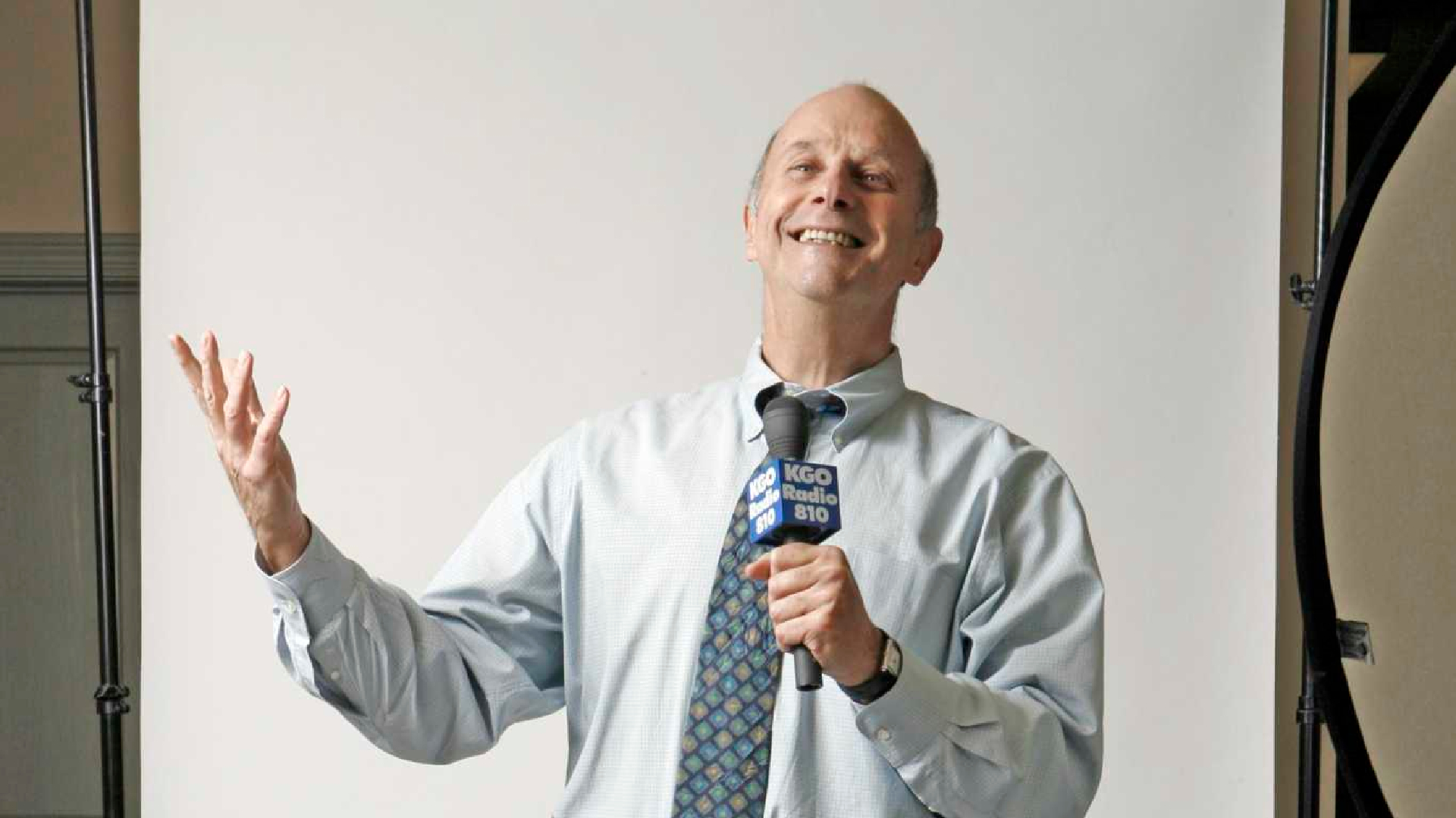 Len Tillem, Sonoma attorney and pioneer of the call-in legal radio show, dies at 77 - Vimarsana News