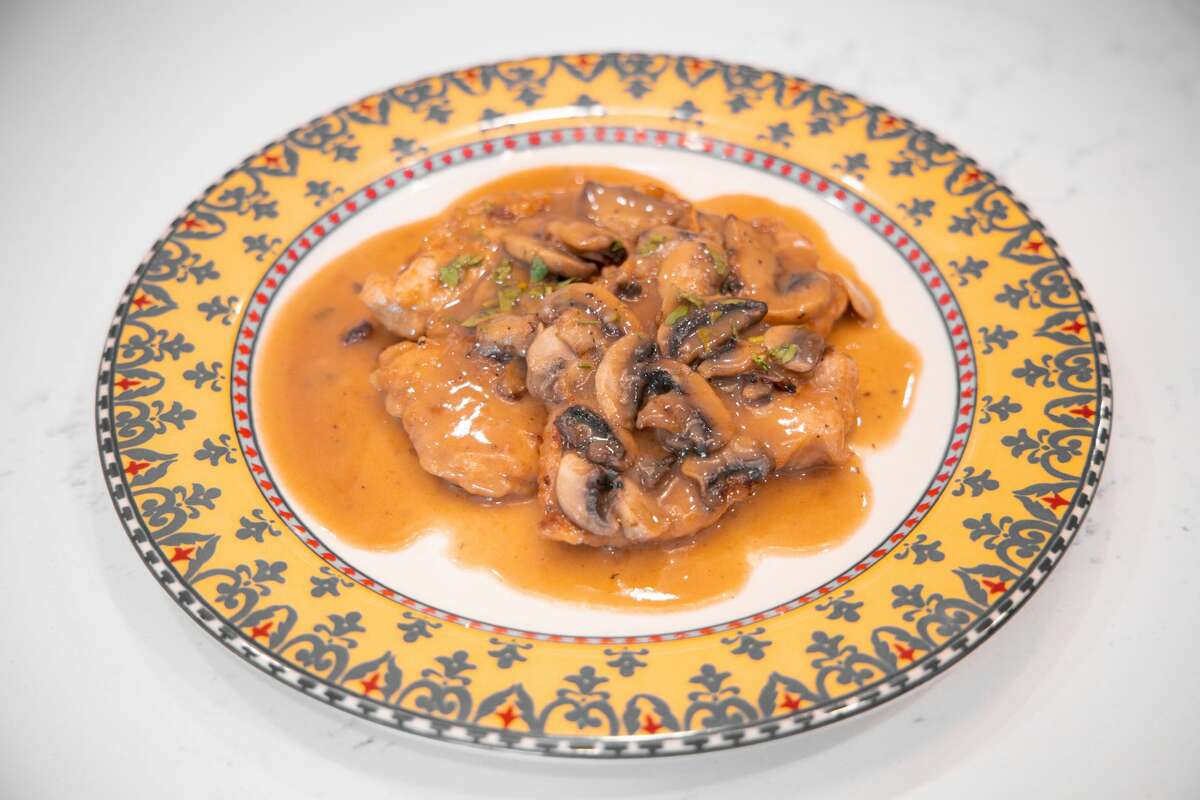 Chicken marsala will be on the menu at Constantino's, which is planning a March opening in Greenwich.