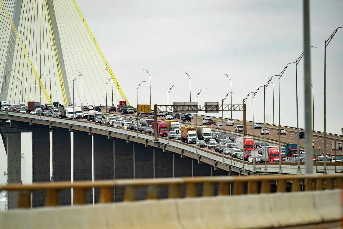 Traffic backs up on the Fred Hartman Bridge on Thursday, Jan. 20, 2022, near Baytown.