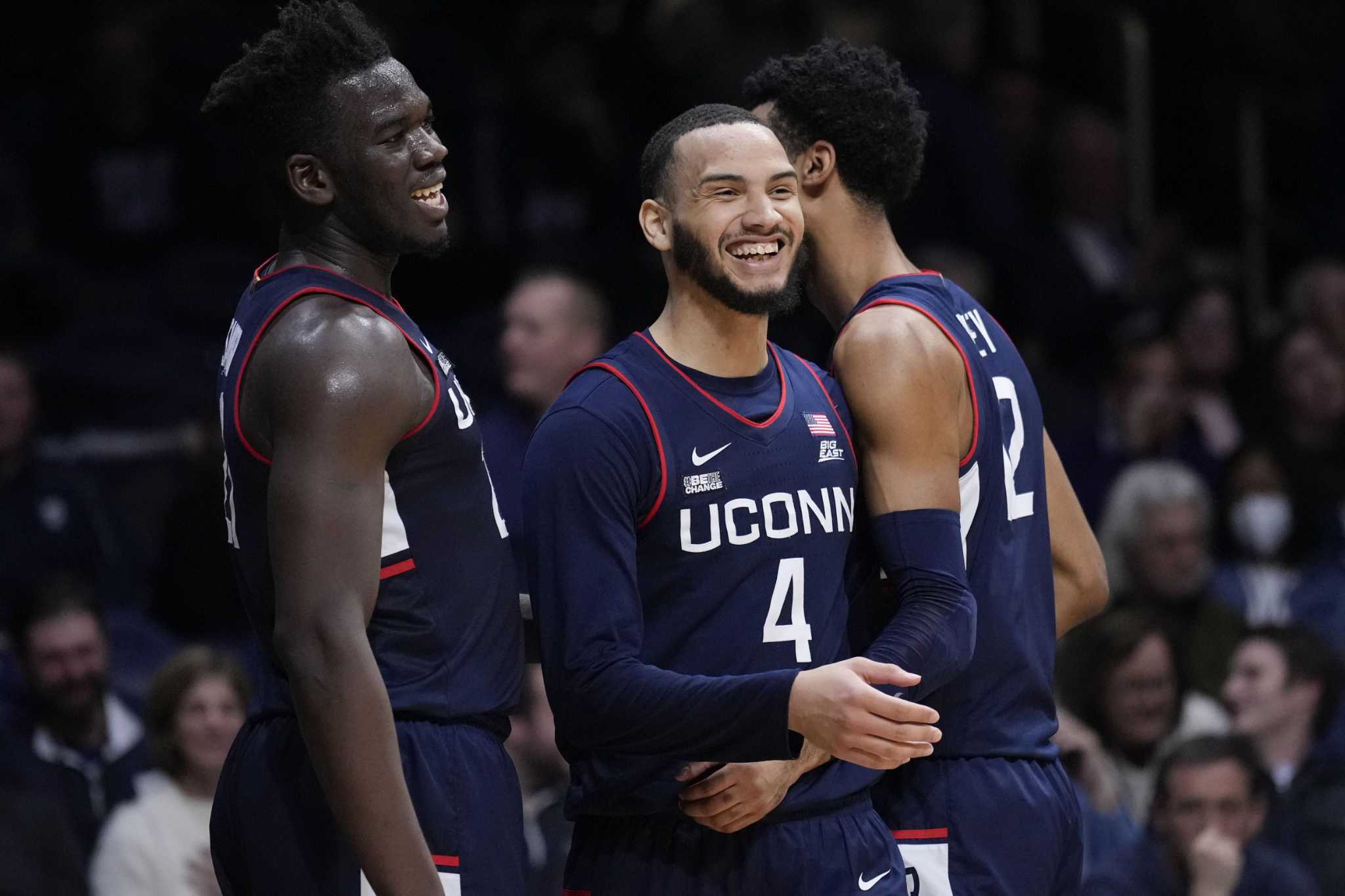 Tyrese Martin's career-high 27 points fuel UConn men's basketball's comeback win at Butler - Vimarsana News