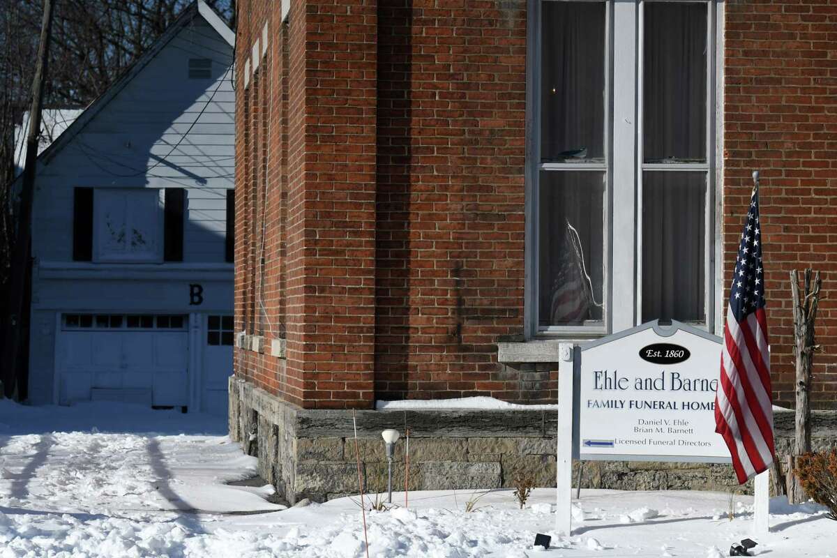 ExJohnstown funeral home director admits mishandling remains